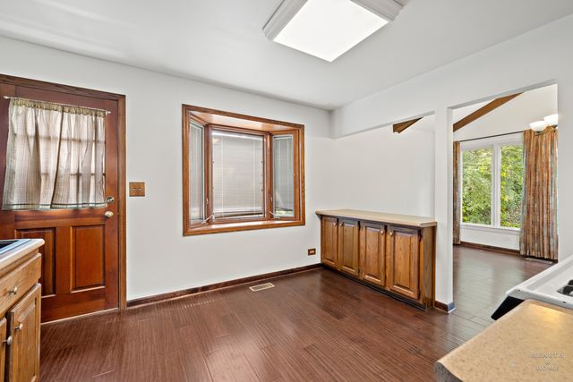294 Apache Trail, Lake In The Hills, IL 60156