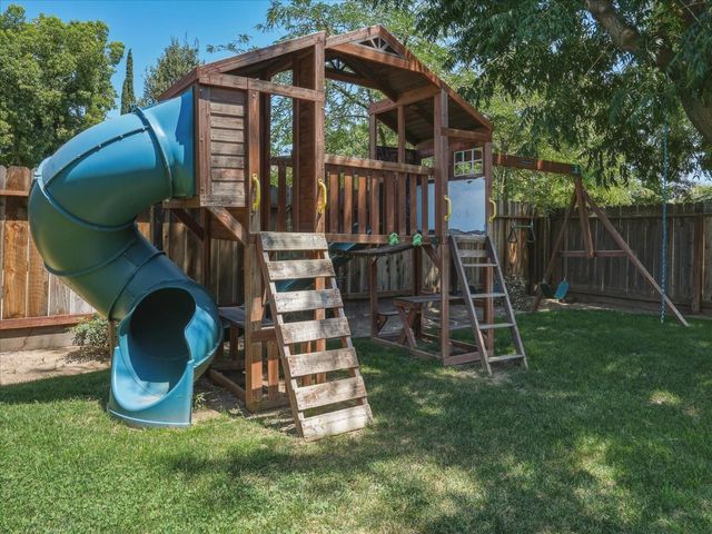 6676 N Wolters Avenue, Fresno, CA 93710