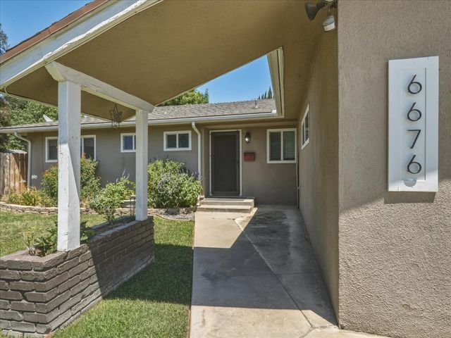 6676 N Wolters Avenue, Fresno, CA 93710