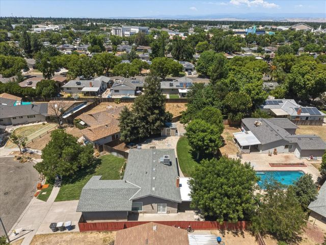 6676 N Wolters Avenue, Fresno, CA 93710
