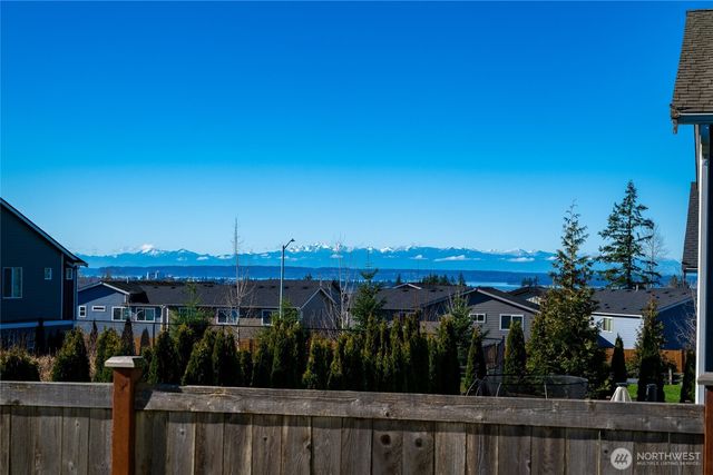 8332 39th Street NE, Marysville, WA 98270