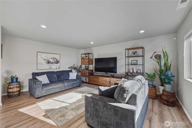 8332 39th Street NE, Marysville, WA 98270