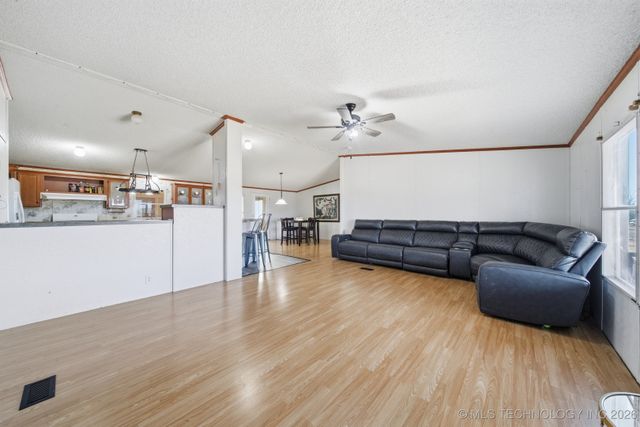 21599 Slick Road, Kellyville, OK 74039