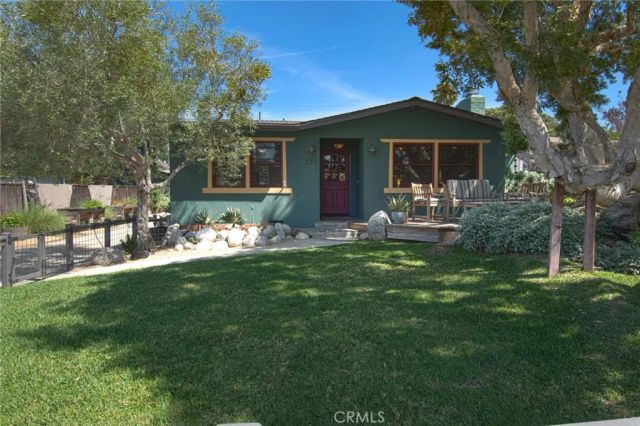 330 Colleen Place, Costa Mesa, CA 92627