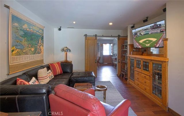 330 Colleen Place, Costa Mesa, CA 92627