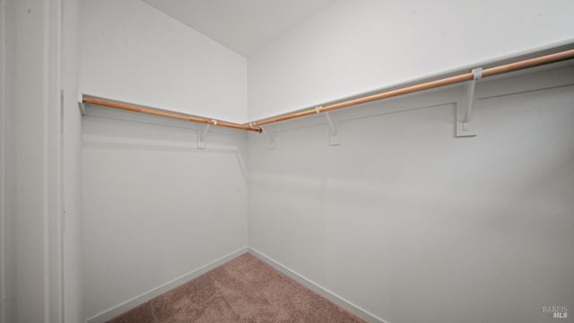 1586 Waterside Ln, Rohnert Park, CA 94928