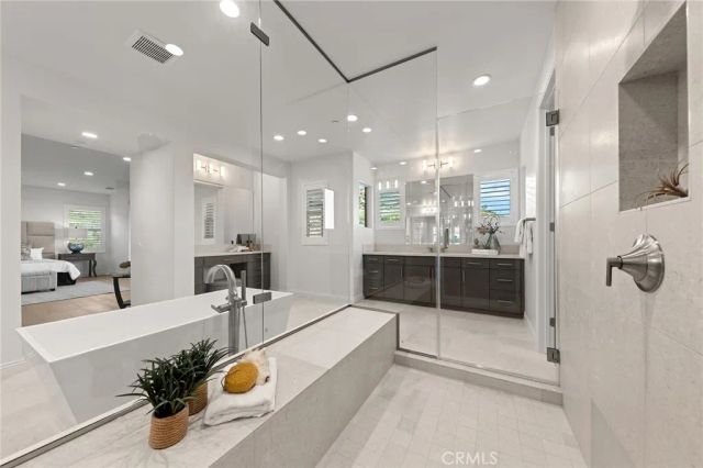 1592 Sunset View, Lake Forest, CA 92679