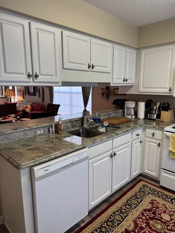 613 2nd Ave S Apt 23B, North Myrtle Beach, SC 29582