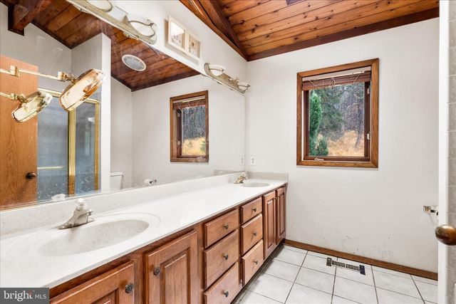 7442 DOGWOOD LN, Middletown, MD 21769