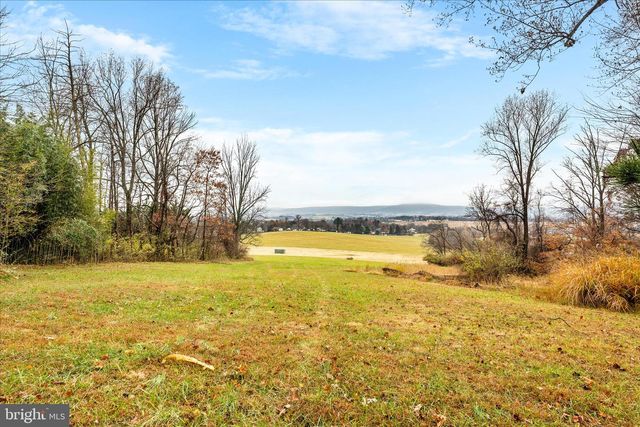 7442 DOGWOOD LN, Middletown, MD 21769