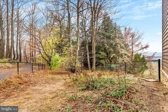 7442 DOGWOOD LN, Middletown, MD 21769