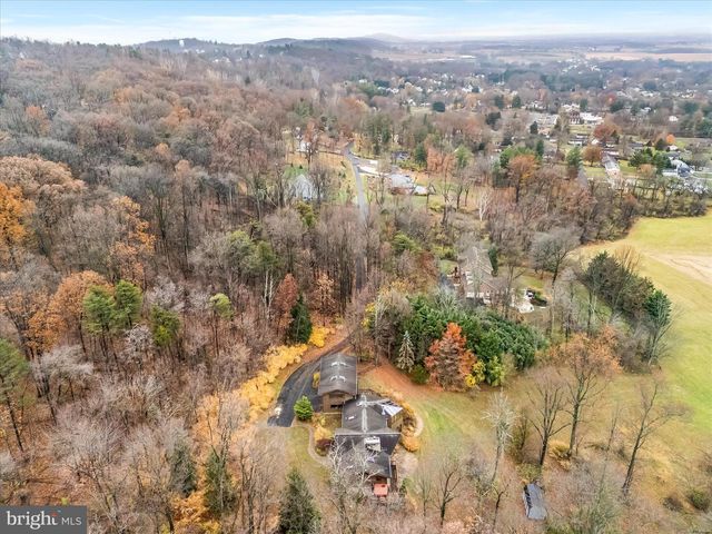 7442 DOGWOOD LN, Middletown, MD 21769