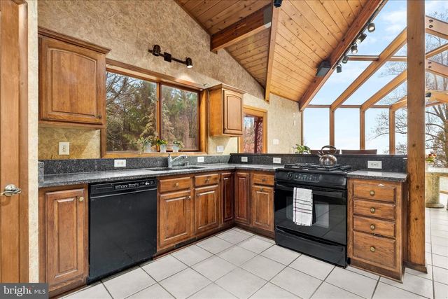 7442 DOGWOOD LN, Middletown, MD 21769