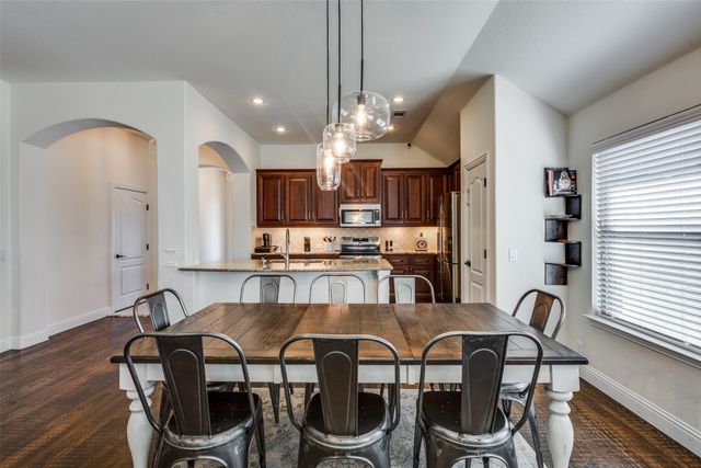 1812 Southridge Drive, Van Alstyne, TX 75495