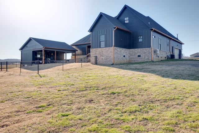 407 Shelbyville Hwy, Fayetteville, TN 37334