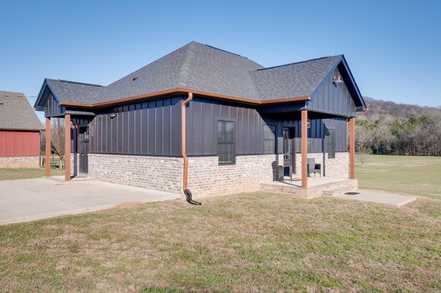 407 Shelbyville Hwy, Fayetteville, TN 37334