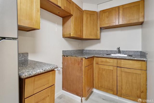 33 Athens Street, San Francisco, CA 94112