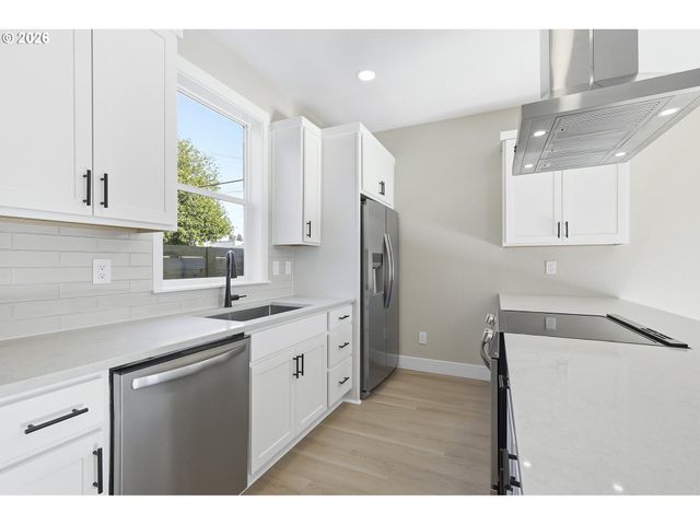 5220 Se Ramona St, Portland, OR 97206