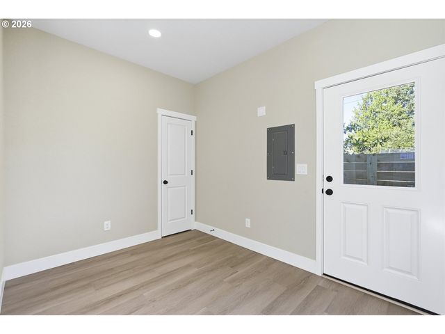 5220 Se Ramona St, Portland, OR 97206