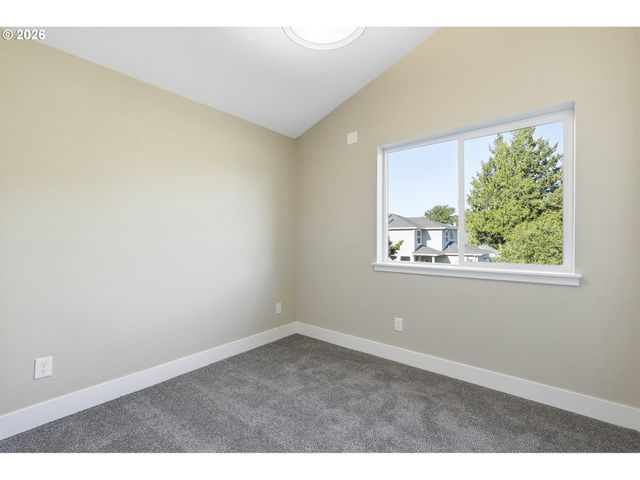 5220 Se Ramona St, Portland, OR 97206