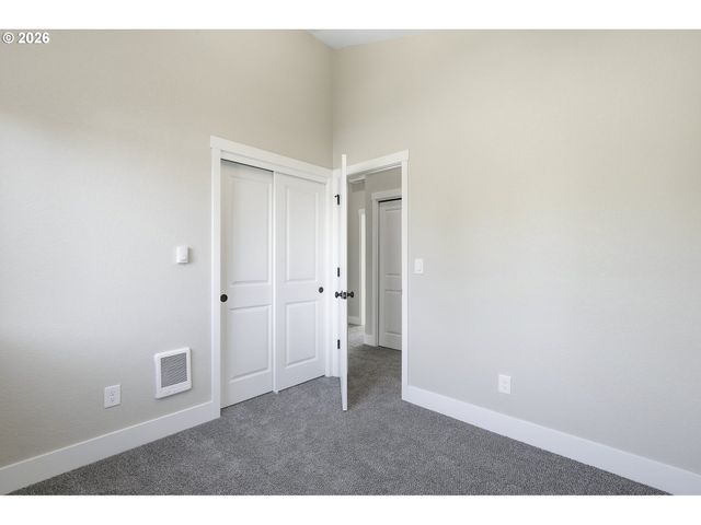 5220 Se Ramona St, Portland, OR 97206