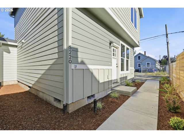 5220 Se Ramona St, Portland, OR 97206