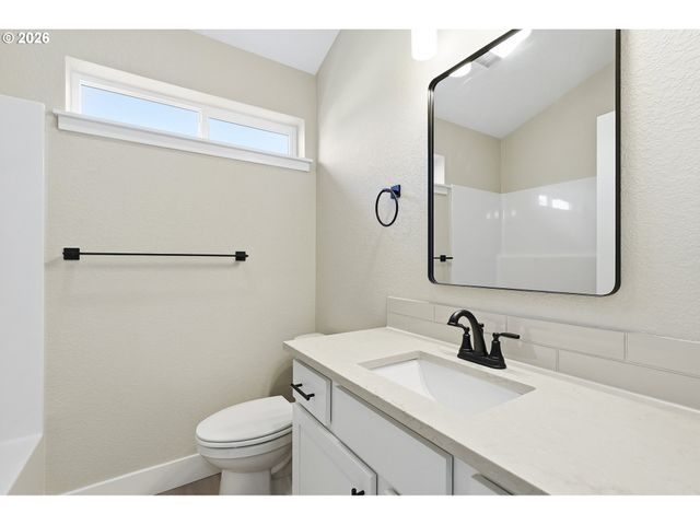5220 Se Ramona St, Portland, OR 97206