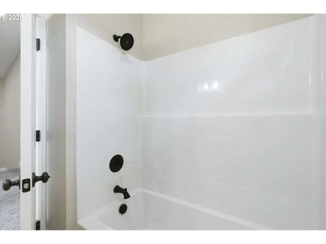 5220 Se Ramona St, Portland, OR 97206