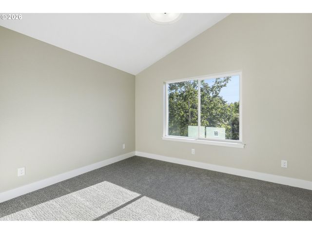 5220 Se Ramona St, Portland, OR 97206