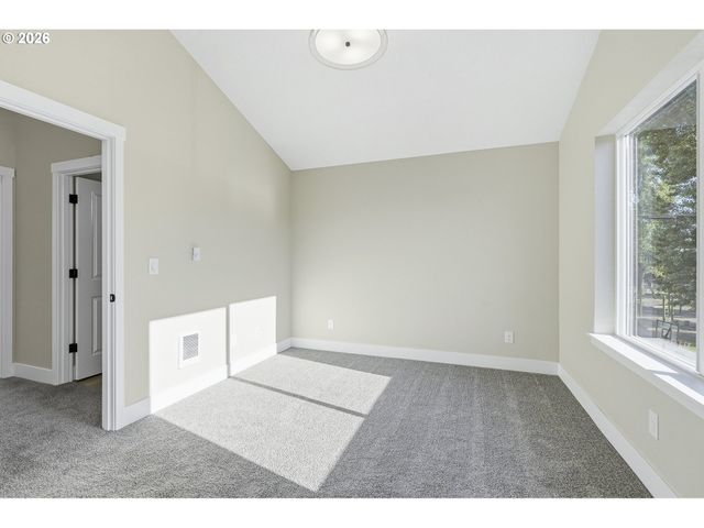 5220 Se Ramona St, Portland, OR 97206