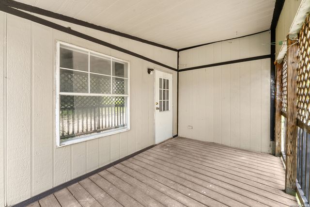 176 County Road 5633, Castroville, TX 78009
