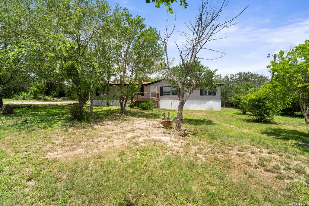 176 County Road 5633, Castroville, TX 78009