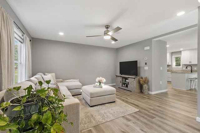 22 Apthorp St, Worcester, MA 01606