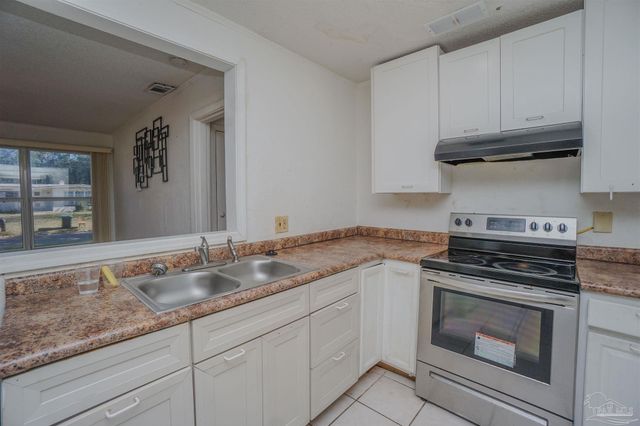 4413 Ellysee Way, Pensacola, FL 32505