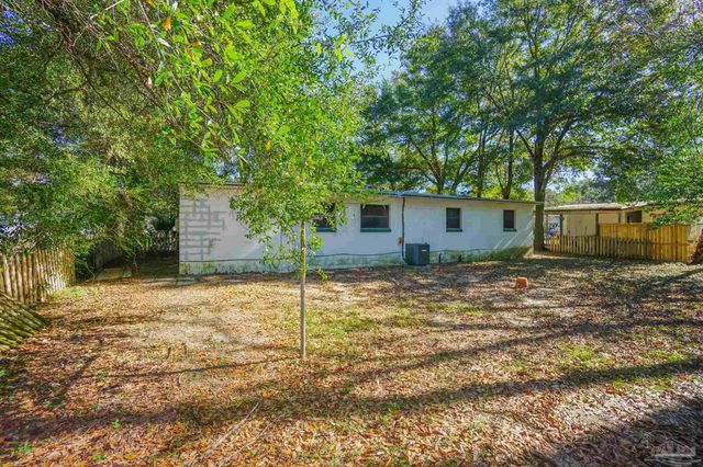 4413 Ellysee Way, Pensacola, FL 32505
