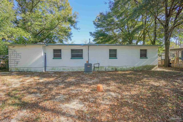 4413 Ellysee Way, Pensacola, FL 32505