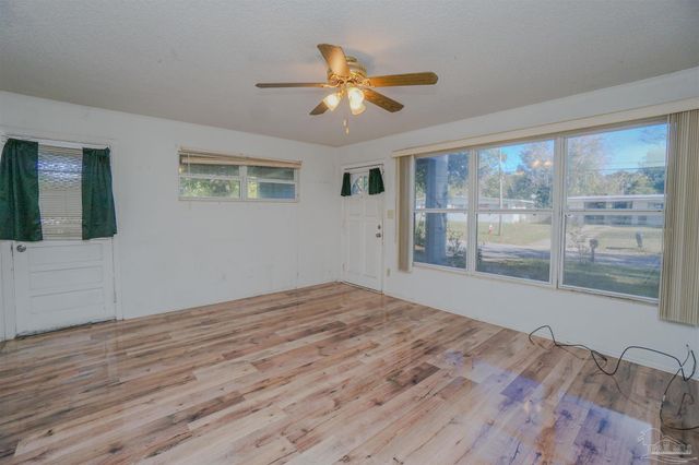 4413 Ellysee Way, Pensacola, FL 32505