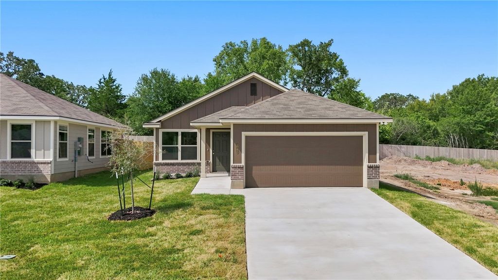 1643 Lucky Street, Bryan, TX 77803 — exterior