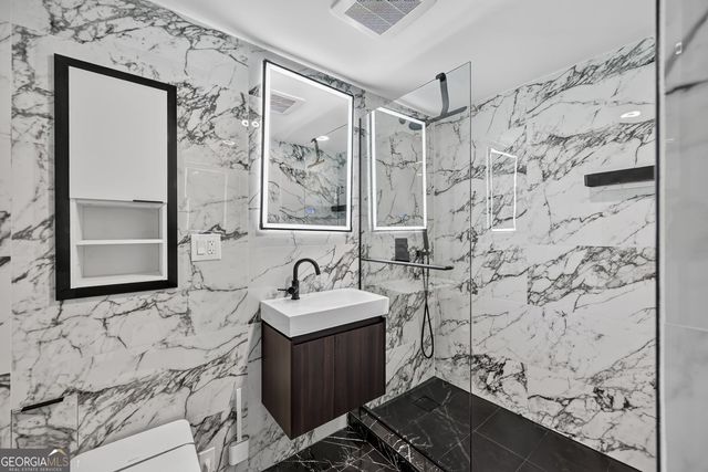 2285 Peachtree Road NE 706, Atlanta, GA 30309
