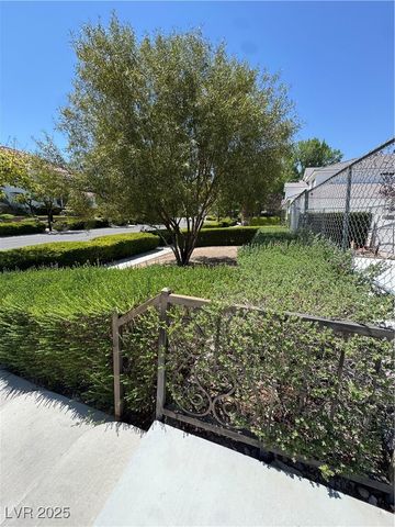 7360 Bachelors Button Drive, Las Vegas, NV 89131