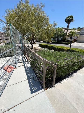 7360 Bachelors Button Drive, Las Vegas, NV 89131