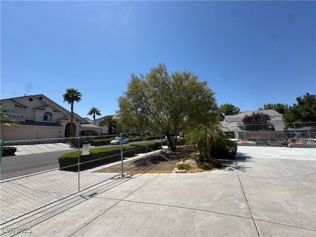 7360 Bachelors Button Drive, Las Vegas, NV 89131