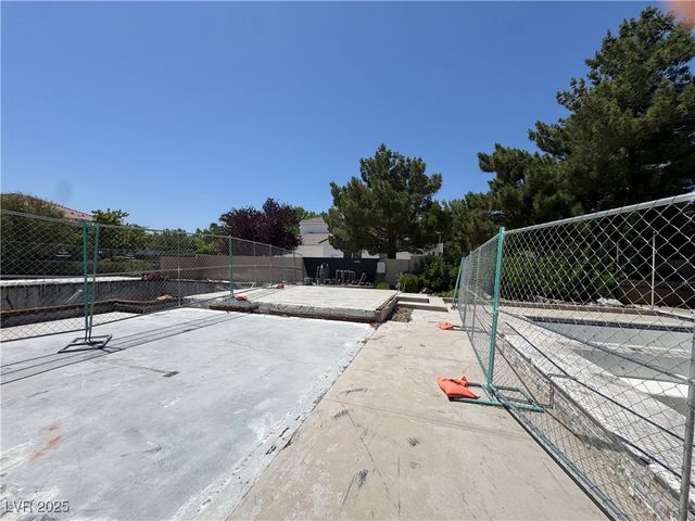 7360 Bachelors Button Drive, Las Vegas, NV 89131