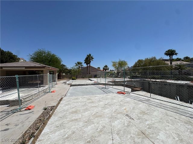 7360 Bachelors Button Drive, Las Vegas, NV 89131