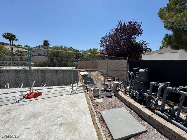 7360 Bachelors Button Drive, Las Vegas, NV 89131