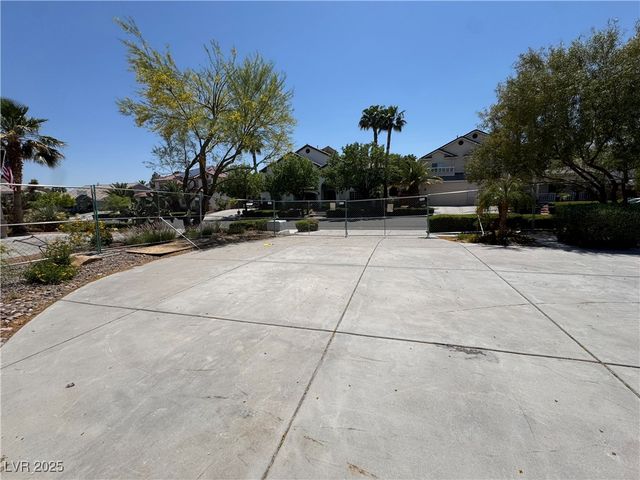 7360 Bachelors Button Drive, Las Vegas, NV 89131