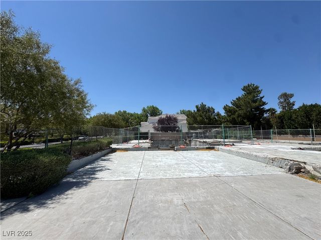 7360 Bachelors Button Drive, Las Vegas, NV 89131