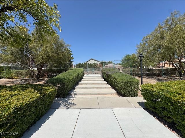 7360 Bachelors Button Drive, Las Vegas, NV 89131