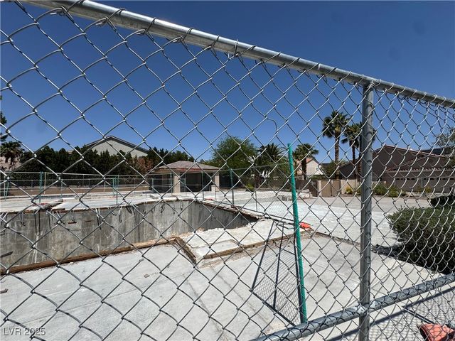 7360 Bachelors Button Drive, Las Vegas, NV 89131