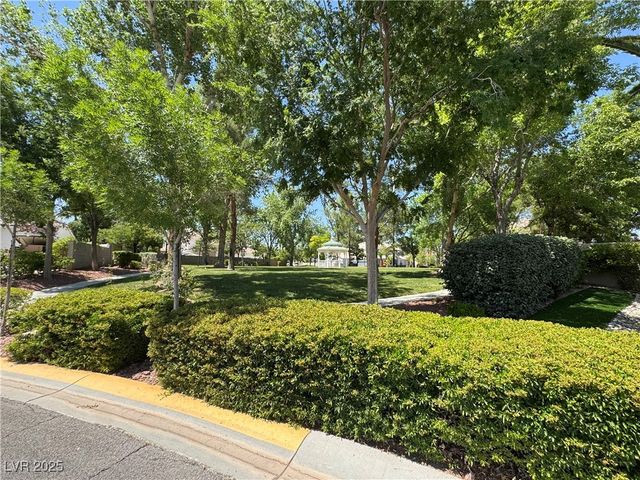 7360 Bachelors Button Drive, Las Vegas, NV 89131